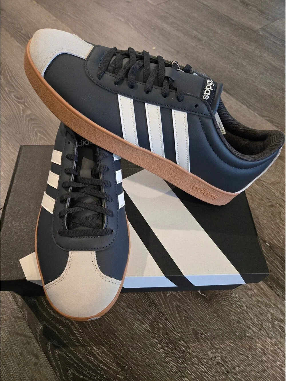 adidas VL Court Base JS4115 Mens 9.5 Black White Gum Sneakers New in Box